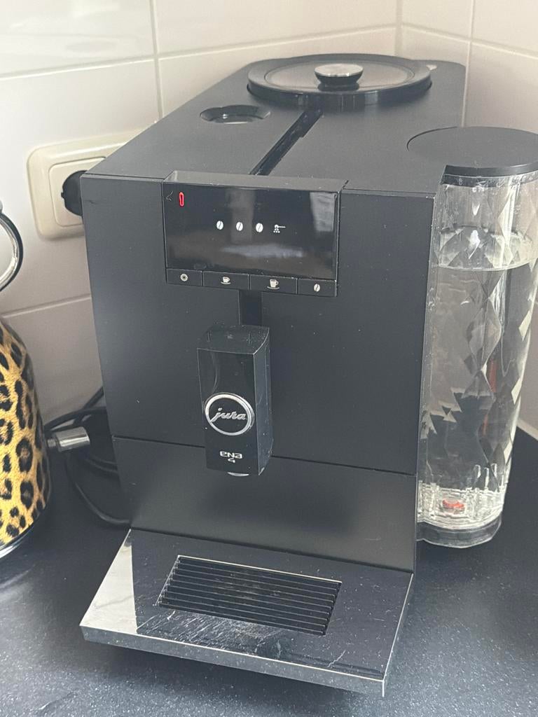 Jura Ena 4 - Goed onderhouden, 2,5 jaar oud, Witgoed en Apparatuur, Koffiezetapparaten, Gebruikt, Koffiebonen, Koffiemachine, Afneembaar waterreservoir