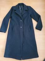 Mooie lange boucle mantel mt 38/40, Kleding | Dames, Jassen | Winter, Verzenden, Zo goed als nieuw, Maat 38/40 (M), Zwart