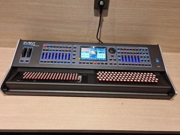 Ketron EVENT CHROM Professional entertainer keyboard beschikbaar voor biedingen