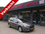 Opel Astra Sports Tourer 1.4 Innovation (bj 2016), Voorwielaandrijving, Gebruikt, 4 cilinders, Leder en Stof