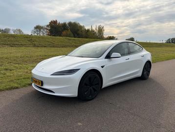 Tesla Model 3 Highland 2024 Wit RWD Achterwielaandrijving beschikbaar voor biedingen