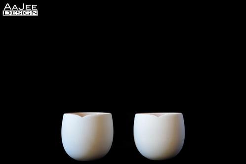 2 Nespresso kopjes – India Mahdavi – Origin collection 2018, Huis en Inrichting, Keuken | Servies, Gebruikt, Kop(pen) en/of Schotel(s)