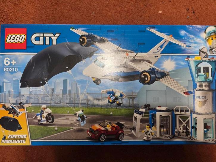 LEGO City 60210 Luchtmachtbasis - Nieuw!, Kinderen en Baby's, Speelgoed | Duplo en Lego, Nieuw, Lego, Complete set, Ophalen of Verzenden
