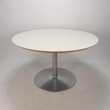Artifort Circle by Pierre Paulin.  beschikbaar voor biedingen