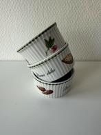 Apilco Elysian Garden set van 3 soufflé ovenschaaltjes, Huis en Inrichting, Keuken | Servies, Ophalen of Verzenden, Zo goed als nieuw
