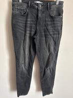 Zwarte Dames Spijkerbroek - Maat 40 - Nieuw, Ophalen of Verzenden, Nieuw, Zwart, W30 - W32 (confectie 38/40)