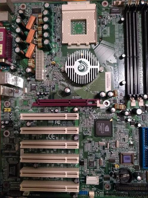 Epox 8dra+ rev 1.1 socket-A, Computers en Software, Moederborden, Gebruikt, Overige typen, Ophalen of Verzenden