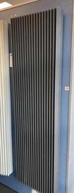 Decorradiator Jaga Iguana Aplano Plus, Ophalen, Radiator, Minder dan 60 cm, Zo goed als nieuw