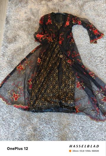 Marokkanse Traditionele Jurken. Takchitas en Kaftans beschikbaar voor biedingen