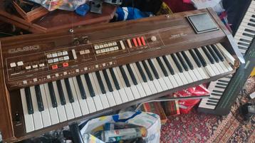 Vintage Casio CasioTone 601 Keyboard 65 euro beschikbaar voor biedingen
