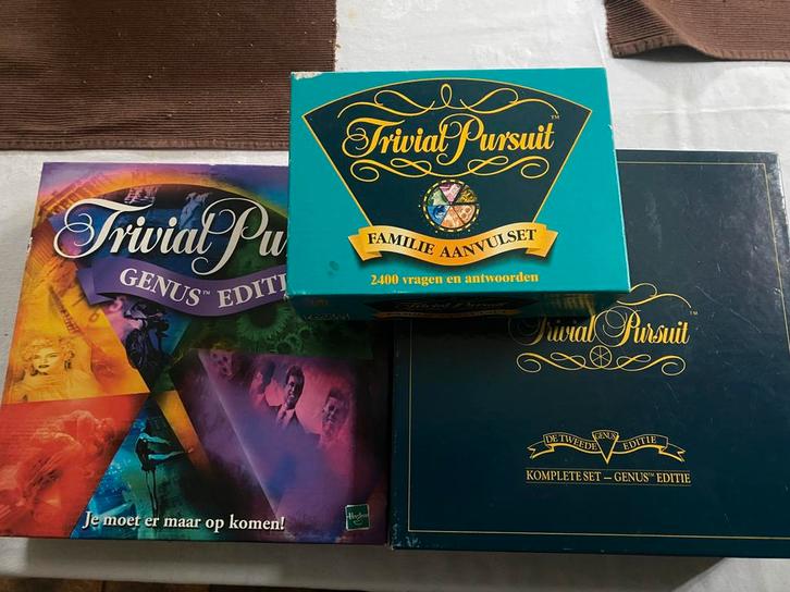 Trivial Pursuit Genius 2 compleet spel+1 ( Familie)aanvulset, Boeken, Kinderboeken | Jeugd | 10 tot 12 jaar, Zo goed als nieuw