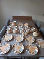 Schelpen ontbijt/lunch servies (Piccobella Keramiek Italië?), Huis en Inrichting, Keuken | Servies, Keramiek, Overige typen, Ophalen of Verzenden