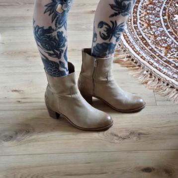 Shabbies beige 40 laarzrn beschikbaar voor biedingen