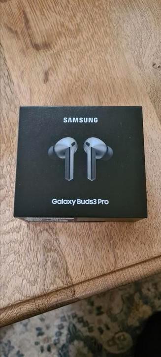 Samsung Galaxy Buds3 Pro GESEALD/NIEUW beschikbaar voor biedingen