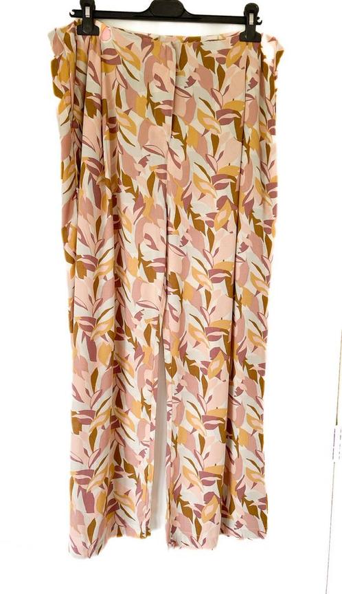 Mooie broek van Indy&Cold 44, Kleding | Dames, Broeken en Pantalons, Zo goed als nieuw, Maat 42/44 (L), Overige kleuren, Lang