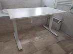 Bureau ikea, Huis en Inrichting, Ophalen of Verzenden, In hoogte verstelbaar, Zo goed als nieuw, Bureau