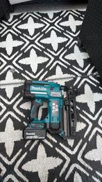Makita DBN600Z 18V Li-Ion Accu Brad, Ophalen of Verzenden, Zo goed als nieuw