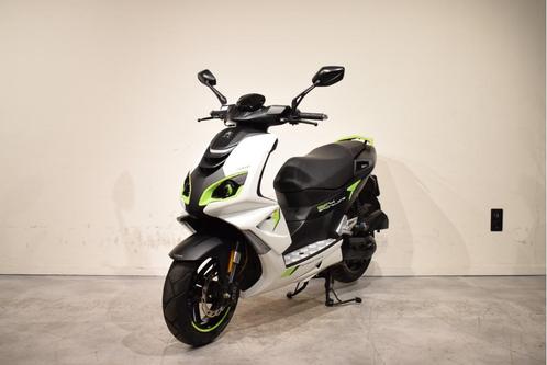 Peugeot Speedfight 4 | 2021 | 5000km | BROM, Fietsen en Brommers, Scooters | Peugeot, Zo goed als nieuw, Speedfight, Benzine, Ophalen of Verzenden