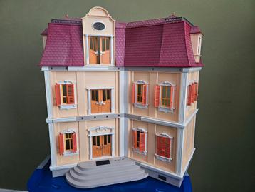 Playmobile huis inclusief inrichting  beschikbaar voor biedingen