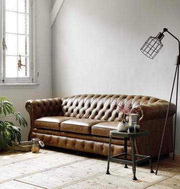 Chesterfield banken beschikbaar voor biedingen