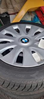 4 winterbanden BMW /16 inch/ incl. wieldoppen, Zo goed als nieuw, Ophalen