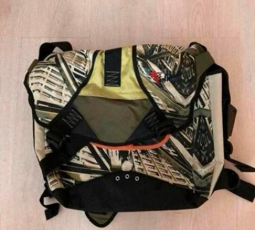 FASTBREAK crossover schoudertas laptoptas NIEUW camouflage, Computers en Software, Laptoptassen, Nieuw, Ophalen of Verzenden