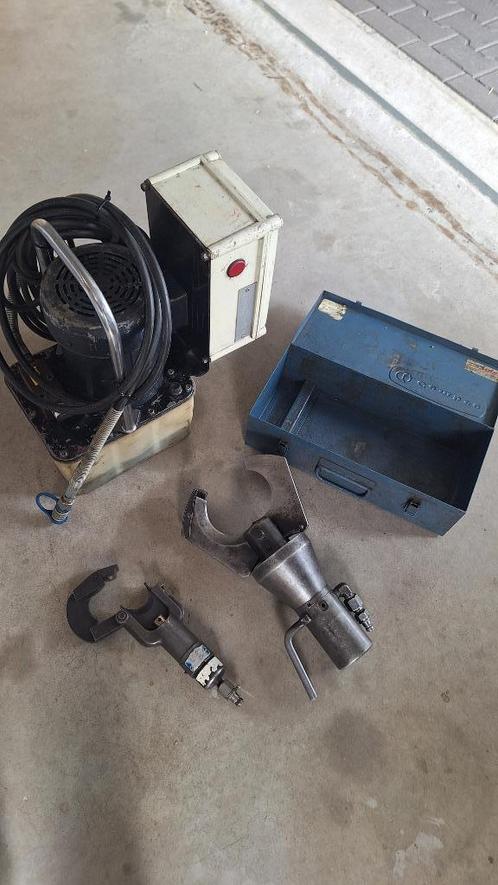Cembre kabelscharen 45mm en 85mm met hydraulicpomp, Auto diversen, Autogereedschap, Zo goed als nieuw, Ophalen