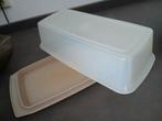 Tupperware cake of ontbijt koek doos vintage., Ophalen of Verzenden, Gebruikt, Crème, Overige typen