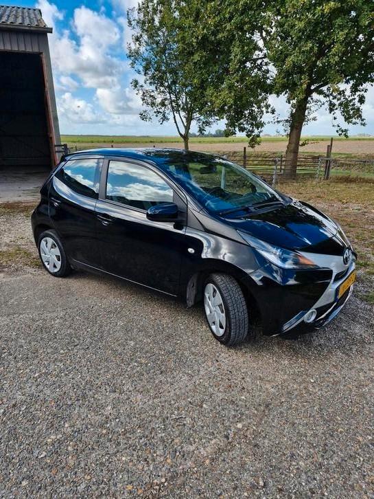 Toyota Aygo 1.0 12V Vvt-i Ddrs 2016 Zwart, Auto's, Toyota, Particulier, Aygo, Benzine, B, Hatchback, Handgeschakeld, Origineel Nederlands