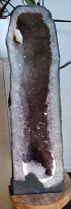 Amethist Geode Brazilië 31 kilo, Verzamelen, Mineralen en Fossielen, Ophalen of Verzenden, Mineraal