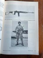 Naslagwerk M1 Carbine Infantry Paratrooper technische platen, Amerika, Verzenden, Boek of Tijdschrift, Landmacht
