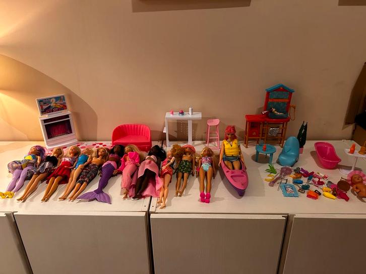 Barbie poppen en accessoires - Mattel, Kinderen en Baby's, Speelgoed | Poppen, Zo goed als nieuw, Barbie, Ophalen