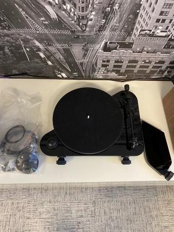 Pro-Ject | VT-E BT R | Bluetooth Platenspeler | Zwart beschikbaar voor biedingen