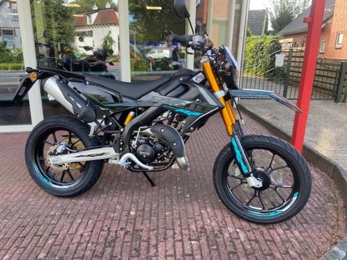 Rieju mrt 50 pro nieuw nu rijklaar voor 4249,-, Fietsen en Brommers, Brommers | Crossbrommers, Nieuw, Overige merken, Ophalen of Verzenden