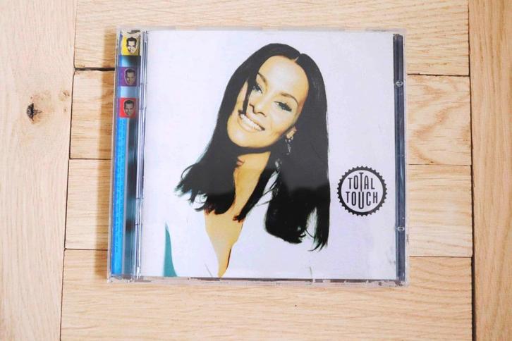 CD - Total Touch - Total Touch met o.a Somebody Else's Lover, Cd's en Dvd's, Cd's | Pop, Zo goed als nieuw, 1980 tot 2000, Ophalen of Verzenden