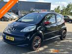 Peugeot 107 1.0-12V XS Street Racing*Airco*Elek.pak*CV*NW AP, Voorwielaandrijving, Stof, Gebruikt, Zwart
