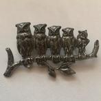 5 uiltjes op tak broche (tin), Sieraden, Tassen en Uiterlijk, Broches, Ophalen of Verzenden, Zo goed als nieuw, Overige materialen