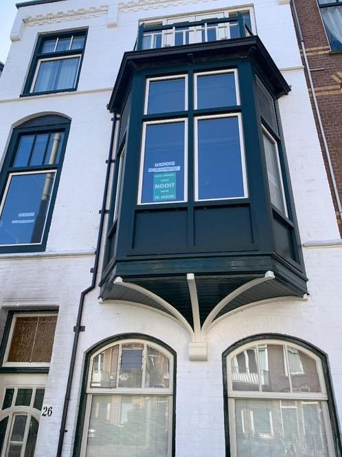 Huis te koop, Huizen en Kamers, Huizen te koop, Den Haag, tot 200 m², Tussenwoning, Verkoop zonder makelaar, B