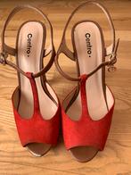 Beautiful rode suede platform sandalen maat 36, Zo goed als nieuw, Rood, Sandalen of Muiltjes, Ophalen of Verzenden