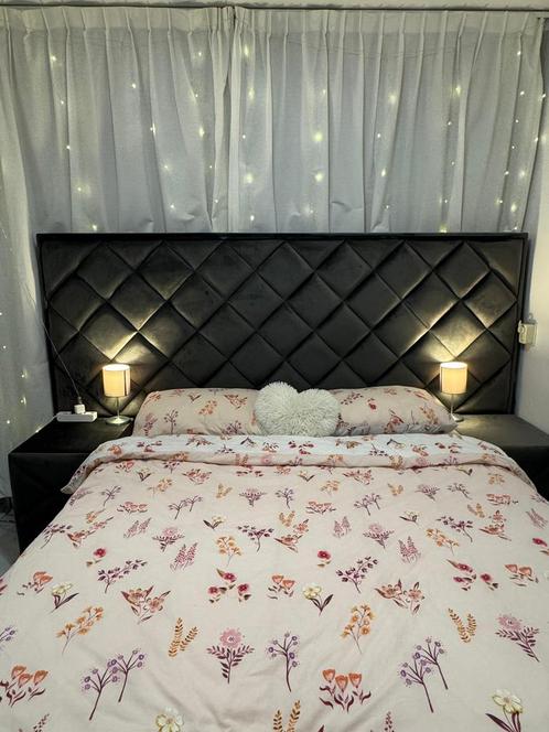 Luxe Boxspring 160 cm, ZGAN, incl. Matras en 2 Nachtkastjes, Huis en Inrichting, Slaapkamer | Boxsprings, Zo goed als nieuw, 160 cm