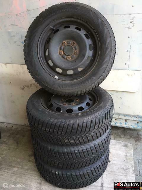 Vredestein Winterset Ford C-Max I ('07-'10), Auto-onderdelen, Banden en Velgen, Velg(en), Winterbanden, 15 inch, 195 mm, Personenwagen