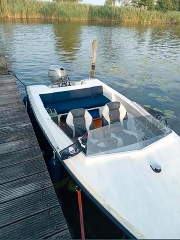 Supernetjes bootje beschikbaar voor biedingen