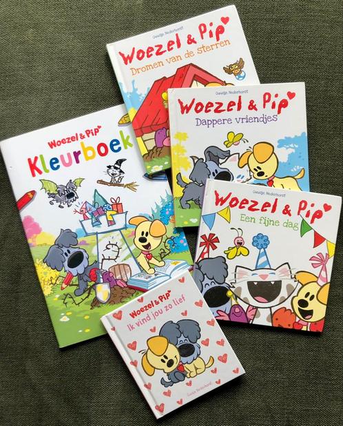 Woezel & Pip 4 boekjes met gratis kleurboek en pyjama, Boeken, Kinderboeken | Baby's en Peuters, Zo goed als nieuw, Ophalen of Verzenden