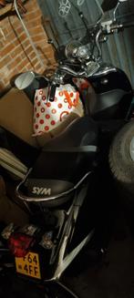 Sym Allo geel kenteken - 2000 km!, Fietsen en Brommers, Scooters | Yamaha, Ophalen, Overige modellen, Maximaal 45 km/u, Zo goed als nieuw