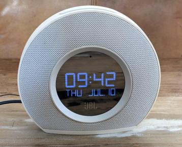 JBL Horizon wekkerradio met Wake-up light beschikbaar voor biedingen