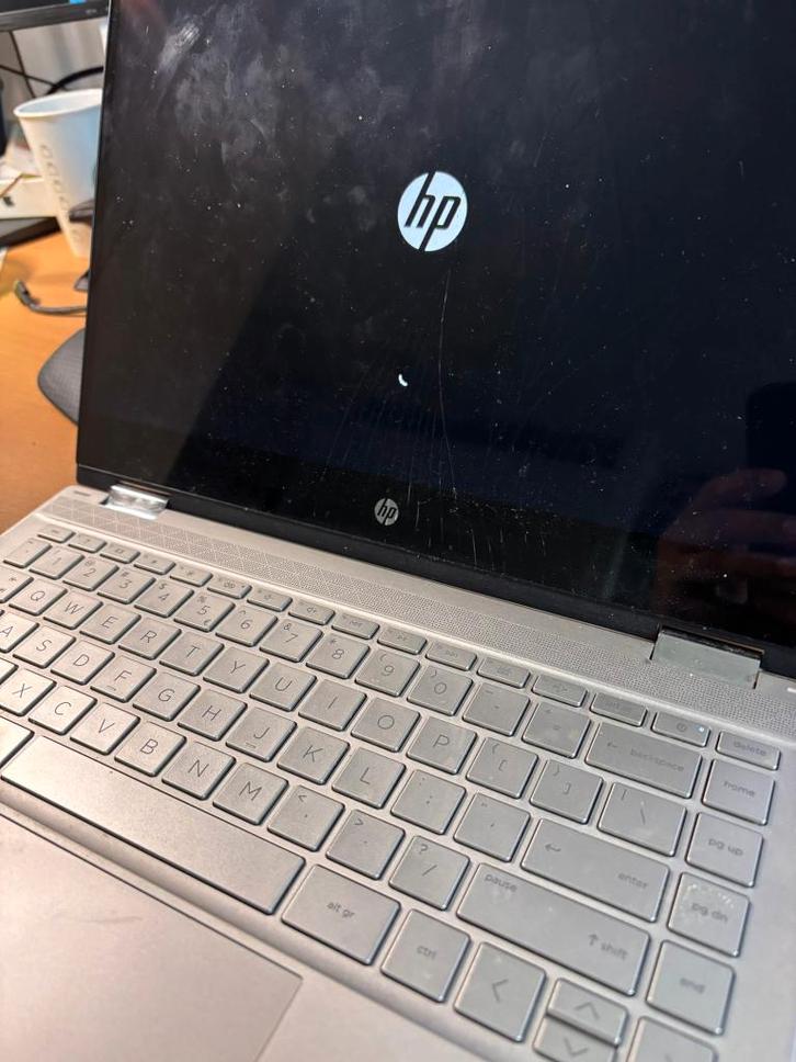 HP Pavilion x360 (gebarsten scherm), Computers en Software, Windows Laptops, Gebruikt, 14 inch, SSD, 2 tot 3 Ghz, 8 GB, Qwerty