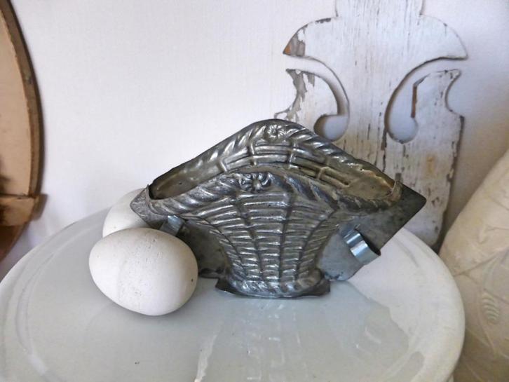 Oude dubbele chocolademal MANDJE chocolade mal vorm, Antiek en Kunst, Curiosa en Brocante, Ophalen of Verzenden