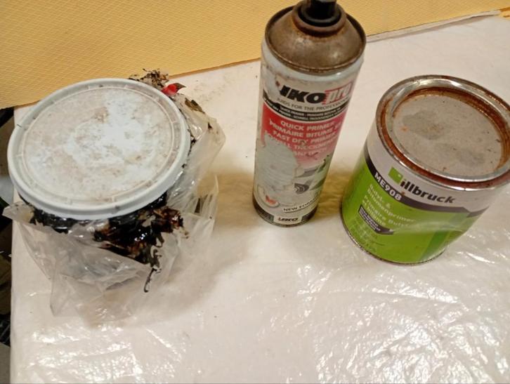 Bitumen Primer, Butyl, Liquid Rubber - Gratis!, Doe-het-zelf en Verbouw, Dakpannen en Dakbedekking, Gebruikt, Overige materialen