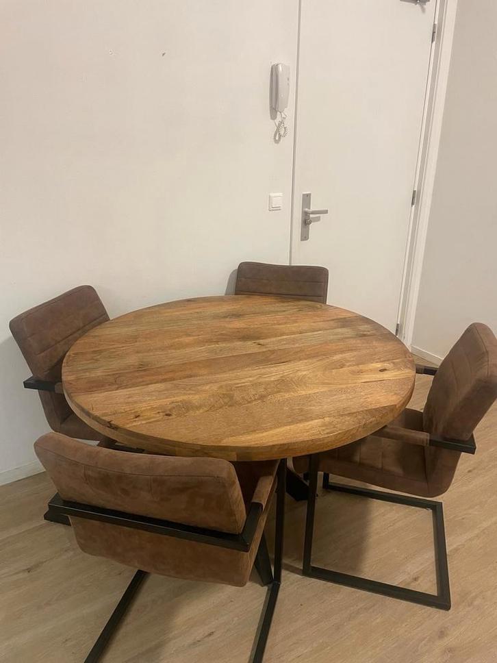 Ronde eetkamertafel met 4 stoelen, Huis en Inrichting, Complete eetkamers, Zo goed als nieuw, 4 tot 6 stoelen, Ophalen