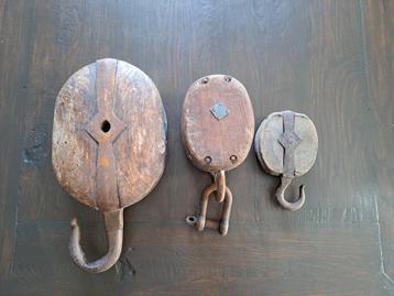 Antieke Houten Katrollen Set beschikbaar voor biedingen
